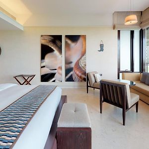 Suite palm